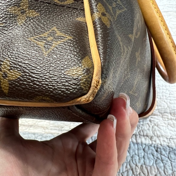 Authentic Louis Vuitton GM Manhattan. - Picture 8 of 16